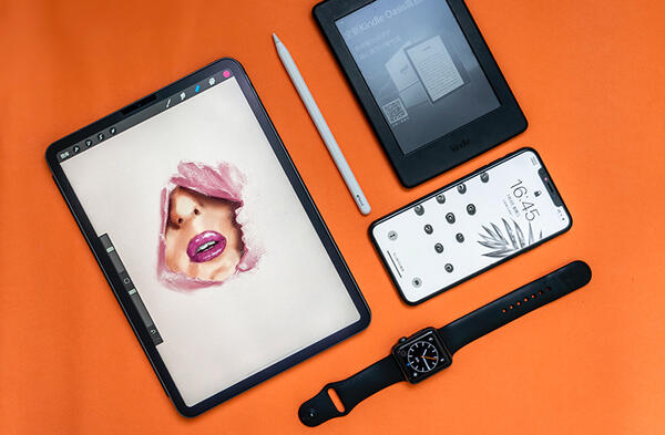 明星、KOL、素人，<a href=